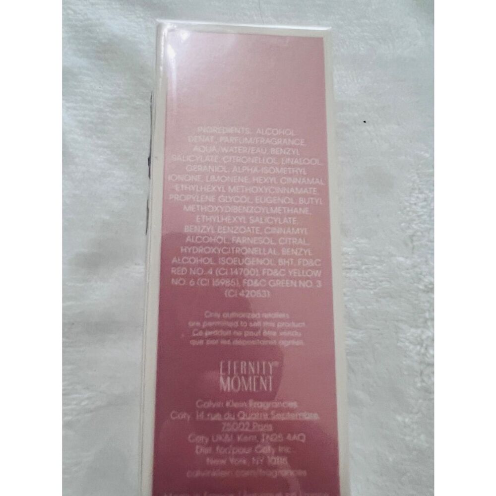 Calvin Klein Eternity Moment Eau de
Parfum Spray 1.0 fl oz / 30 ml - Picture 5 of 6
